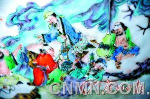 讀者提供的廣彩大碗圖片,小圖為細(xì)節(jié)