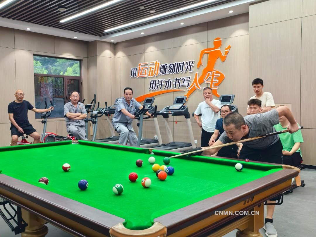 小改變，大幸?！兾鼽S金集團四方金礦職工的幸?！吧売洝? title=